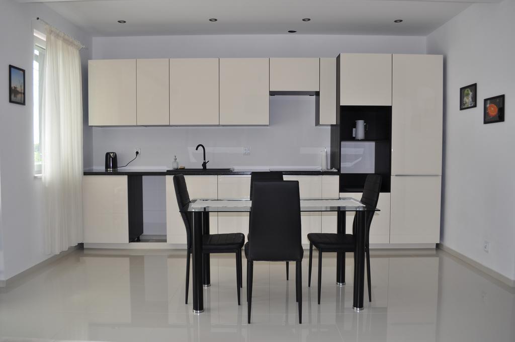 Apartament Scorpion Modlin Czosnów Exteriér fotografie