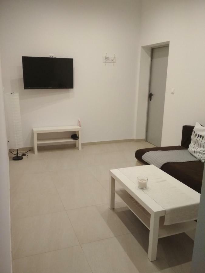 Apartament Scorpion Modlin Czosnów Exteriér fotografie