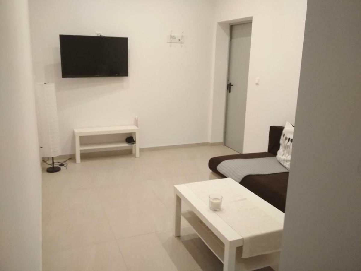Apartament Scorpion Modlin Czosnów Exteriér fotografie