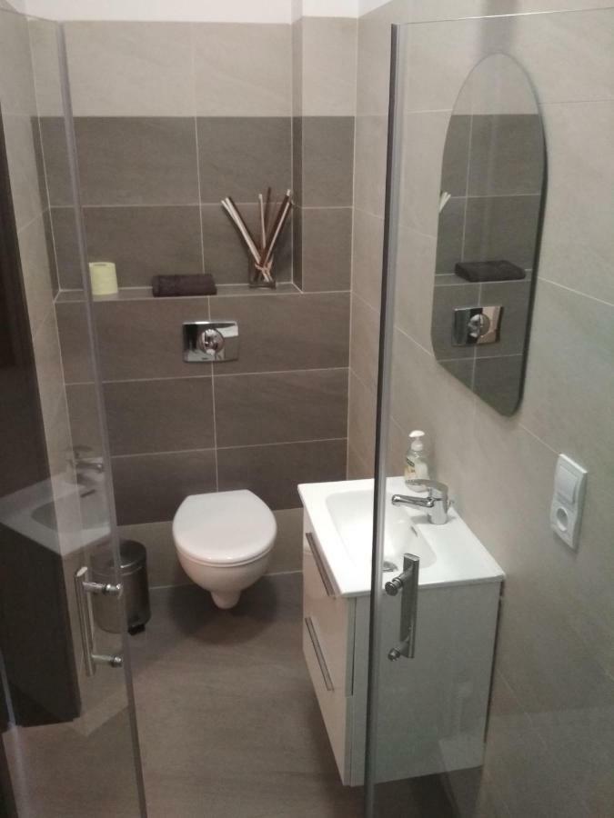 Apartament Scorpion Modlin Czosnów Exteriér fotografie